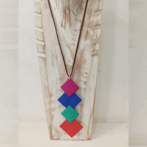 Collar 4